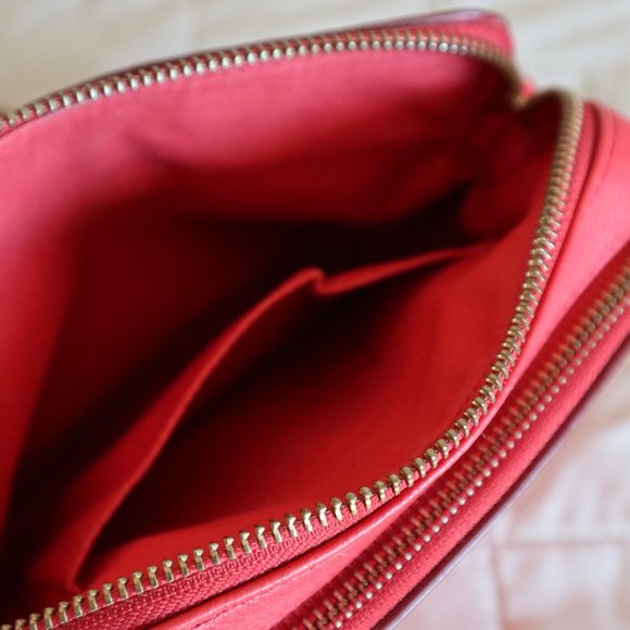 Poppy Red Fossil Crossbody Purse - Picture 11 of 16